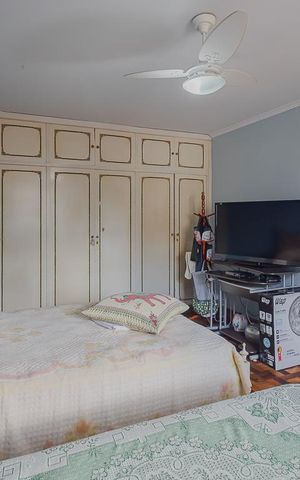 Casa à venda com 350m², 3 quartos e 8 vagasQuarto