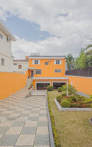 Casa à venda com 350m², 3 quartos e 8 vagasJardim