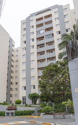 Apartamento para alugar com 60m², 3 quartos e 1 vagaÁrea comum - Vista da Rua