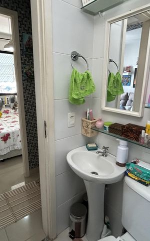 Apartamento à venda com 46m², 2 quartos e 1 vagaBanheiro Social