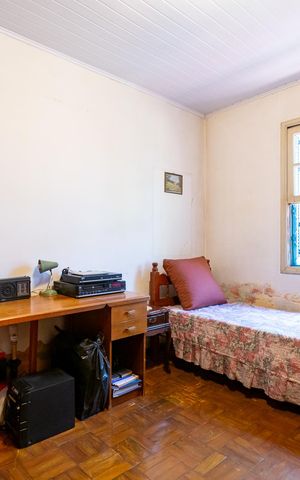 Casa à venda com 198m², 2 quartos e 2 vagas Casa à venda com 198m², 2 quartos e 2 vagasQuarto 1
