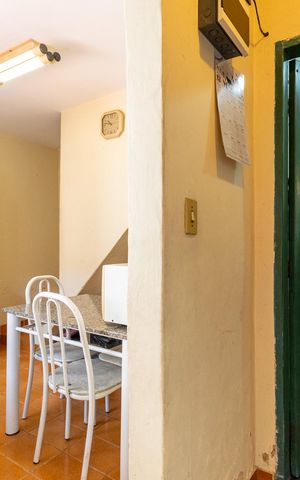 Casa à venda com 198m², 2 quartos e 2 vagas Casa à venda com 198m², 2 quartos e 2 vagasBanheiro da Edicula
