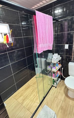 Casa à venda com 60m², 2 quartos e 1 vaga Casa à venda com 60m², 2 quartos e 1 vagaBanheiro