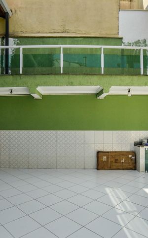 Casa à venda com 300m², 4 quartos e 4 vagas Casa à venda com 300m², 4 quartos e 4 vagasQuintal
