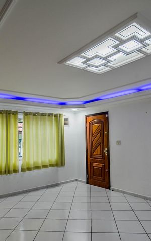 Casa à venda com 300m², 4 quartos e 4 vagas Casa à venda com 300m², 4 quartos e 4 vagasSala
