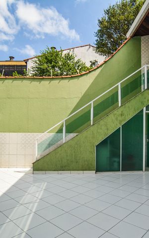 Casa à venda com 300m², 4 quartos e 4 vagas Casa à venda com 300m², 4 quartos e 4 vagasQuintal