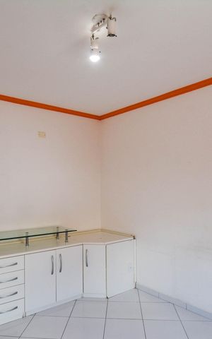 Casa à venda com 300m², 4 quartos e 4 vagas Casa à venda com 300m², 4 quartos e 4 vagasSuíte 3