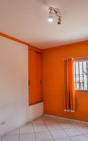 Casa à venda com 300m², 4 quartos e 4 vagas Casa à venda com 300m², 4 quartos e 4 vagasSuíte 3
