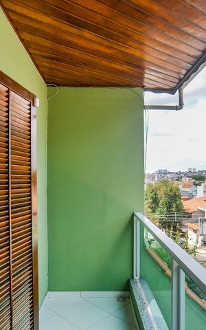 Casa à venda com 300m², 4 quartos e 4 vagas Casa à venda com 300m², 4 quartos e 4 vagasSuíte 1