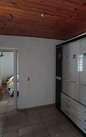 Casa à venda com 300m², 3 quartos e 2 vagas Casa à venda com 300m², 3 quartos e 2 vagasQuarto 2