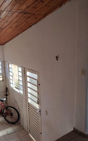 Casa à venda com 300m², 3 quartos e 2 vagas Casa à venda com 300m², 3 quartos e 2 vagasÁrea comum