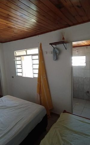 Casa à venda com 300m², 3 quartos e 2 vagas Casa à venda com 300m², 3 quartos e 2 vagasQuarto 1