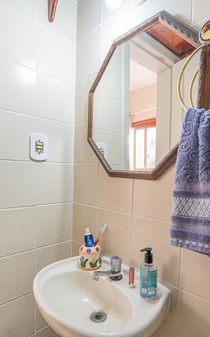 Casa à venda com 200m², 4 quartos e 2 vagasBanheiro 2