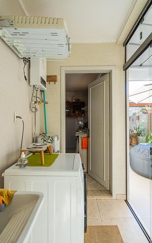 Casa à venda com 200m², 4 quartos e 2 vagasÁrea de Serviço