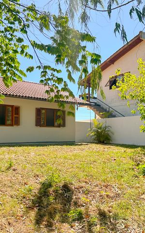 Casa para alugar com 691m², 4 quartos e 3 vagasQuintal