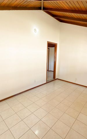 Casa para alugar com 691m², 4 quartos e 3 vagasQuarto 1