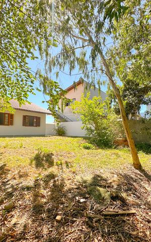 Casa para alugar com 691m², 4 quartos e 3 vagasQuintal