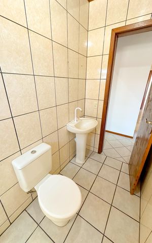 Casa para alugar com 691m², 4 quartos e 3 vagasBanheiro 1