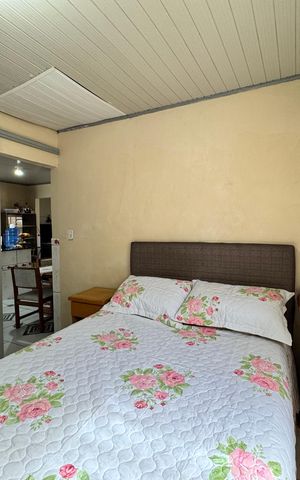Casa à venda com 80m², 1 quarto e 2 vagasQuarto 1