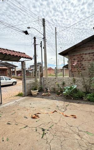 Casa à venda com 80m², 1 quarto e 2 vagasEntrada