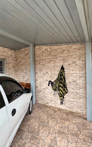 Casa à venda com 80m², 1 quarto e 2 vagasÁrea comum