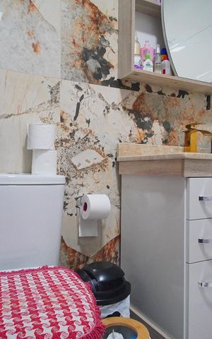 Casa à venda com 90m², 3 quartos e 2 vagasBanheiro