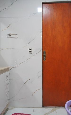 Casa à venda com 90m², 3 quartos e 2 vagasBanheiro