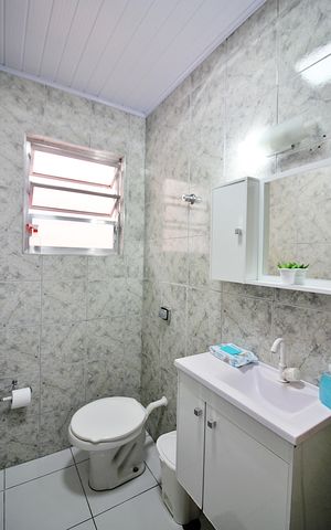 Casa à venda com 156m², 3 quartos e 3 vagasBanheiro Social