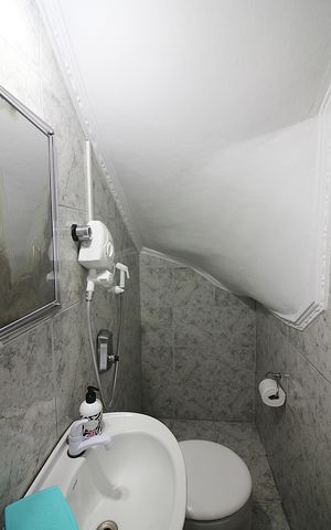 Casa à venda com 156m², 3 quartos e 3 vagasLavabo
