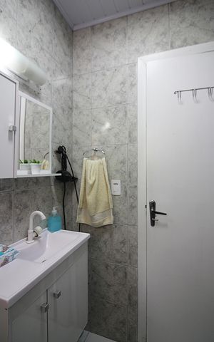 Casa à venda com 156m², 3 quartos e 3 vagasBanheiro Social