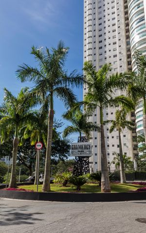 Apartamento à venda com 338m², 4 quartos e 4 vagasFachada 