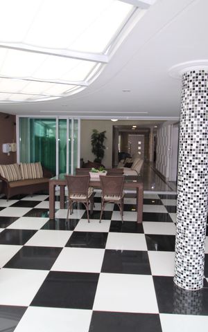 Casa à venda com 790m², 4 quartos e 8 vagasÁrea Comum