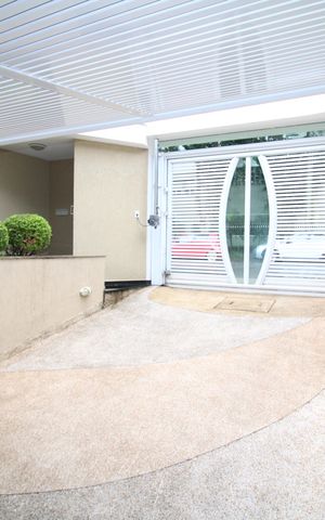 Casa à venda com 790m², 4 quartos e 8 vagasGaragem