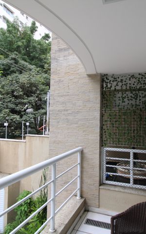 Casa à venda com 790m², 4 quartos e 8 vagasQuarto 1 - Varanda