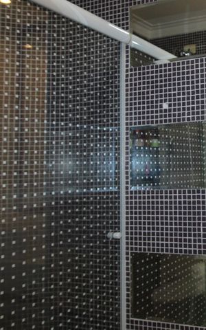 Casa à venda com 790m², 4 quartos e 8 vagasBanheiro Suíte 2