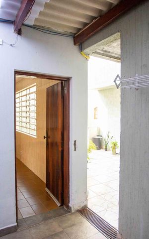 Casa à venda com 325m², 3 quartos e 3 vagasÁrea de Serviço
