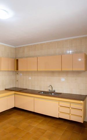 Casa à venda com 325m², 3 quartos e 3 vagasCozinha