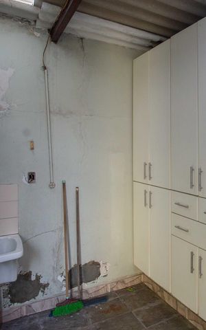 Casa à venda com 325m², 3 quartos e 3 vagasÁrea de Serviço