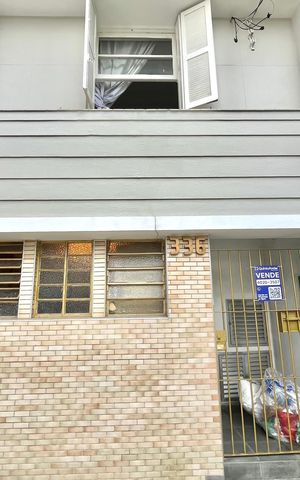 Casa para alugar com 140m², 3 quartos e sem vaga Casa para alugar com 140m², 3 quartos e sem vagaFachada