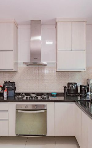 Casa à venda com 280m², 4 quartos e 2 vagasCozinha