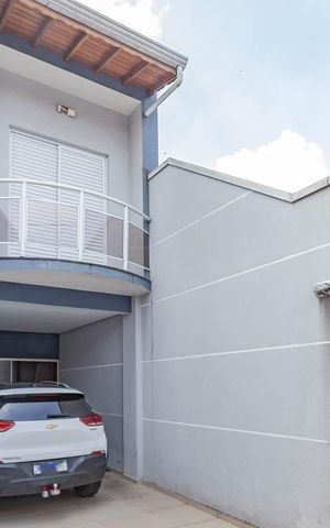 Casa à venda com 280m², 4 quartos e 2 vagasGaragem