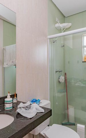 Casa à venda com 280m², 4 quartos e 2 vagasBanheiro da Suíte 1