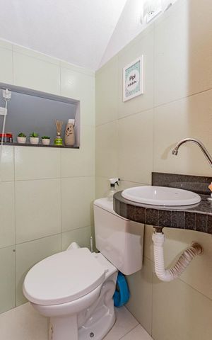 Casa à venda com 280m², 4 quartos e 2 vagasLavabo