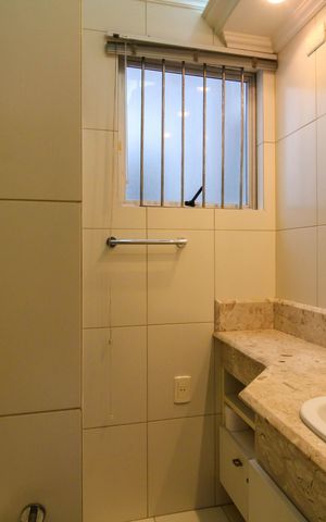 Apartamento à venda com 166m², 2 quartos e 2 vagas Apartamento à venda com 166m², 2 quartos e 2 vagasBanheiro Social
