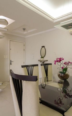 Apartamento à venda com 166m², 2 quartos e 2 vagas Apartamento à venda com 166m², 2 quartos e 2 vagasSala