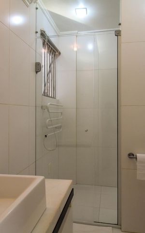 Apartamento à venda com 166m², 2 quartos e 2 vagas Apartamento à venda com 166m², 2 quartos e 2 vagasBanheiro da Suíte
