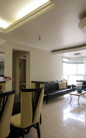 Apartamento à venda com 166m², 2 quartos e 2 vagas Apartamento à venda com 166m², 2 quartos e 2 vagasSala