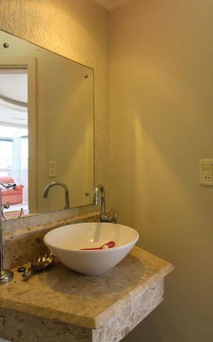 Apartamento à venda com 166m², 2 quartos e 2 vagas Apartamento à venda com 166m², 2 quartos e 2 vagasLavabo