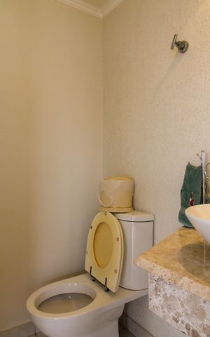 Apartamento à venda com 166m², 2 quartos e 2 vagas Apartamento à venda com 166m², 2 quartos e 2 vagasLavabo