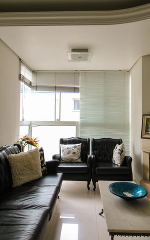 Apartamento à venda com 166m², 2 quartos e 2 vagas Apartamento à venda com 166m², 2 quartos e 2 vagasSala